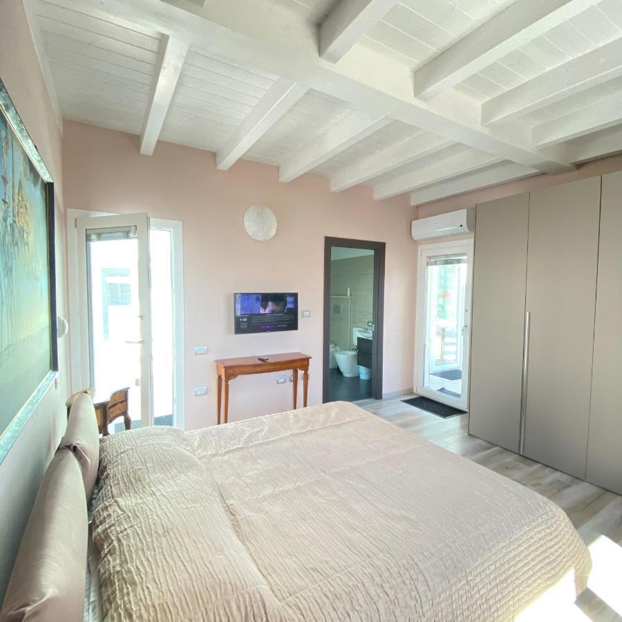 Luce Couette-café Cagliari